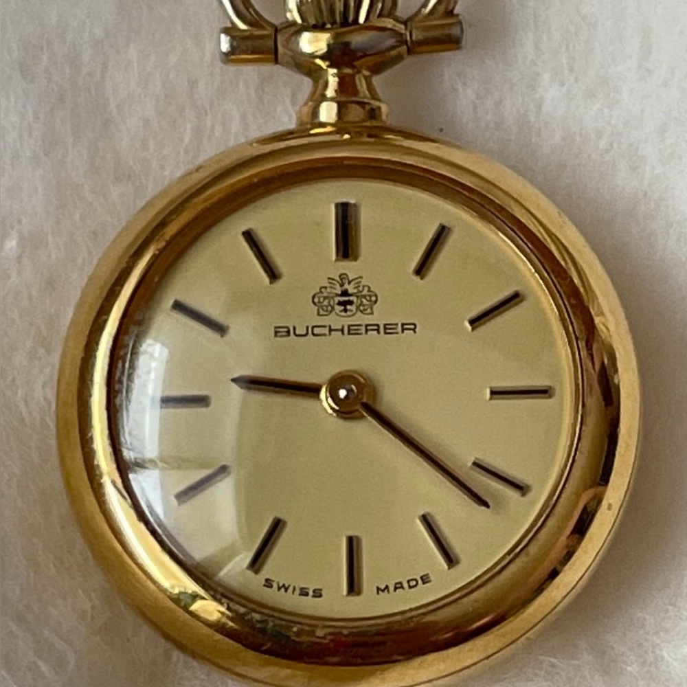 Vintage 1960’s Elegant Gold Necklace/Pocket Watch.  30” - Picture 2 of 5